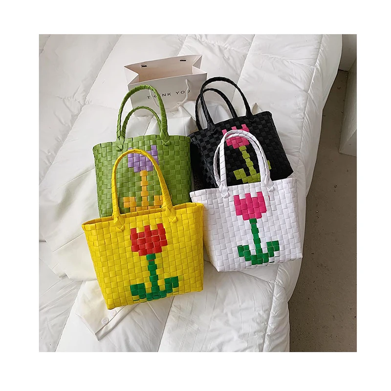 

INS Style Plastic Weaving Tote Travel Holiday Straw Bag Hand Basket Handmade Handbag Summer Beach Flower Embroidery Women Basket