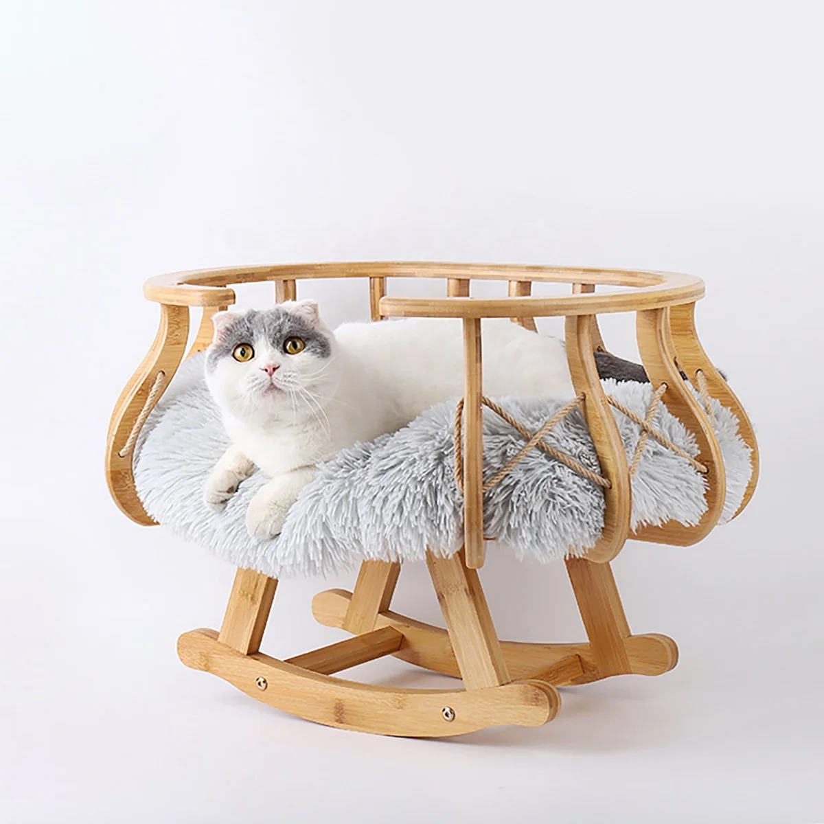 

Nordic style cat shaker wooden swing bed Muppet silver matte rest bed versatile pet supplies, Customized color