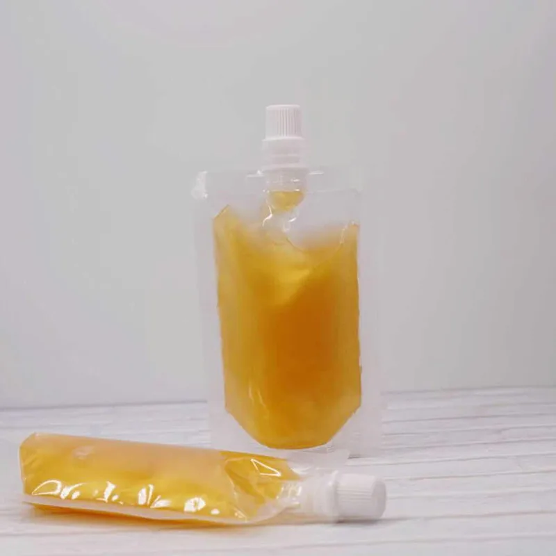 

Moisturizing brightening skin applying sleep-free washing gold mask