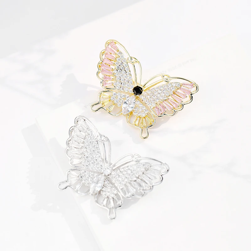 

2021 Wholesale Creative Carton Butterfly Brooch Pin Insect 18K Real Gold Plated Design Brooch