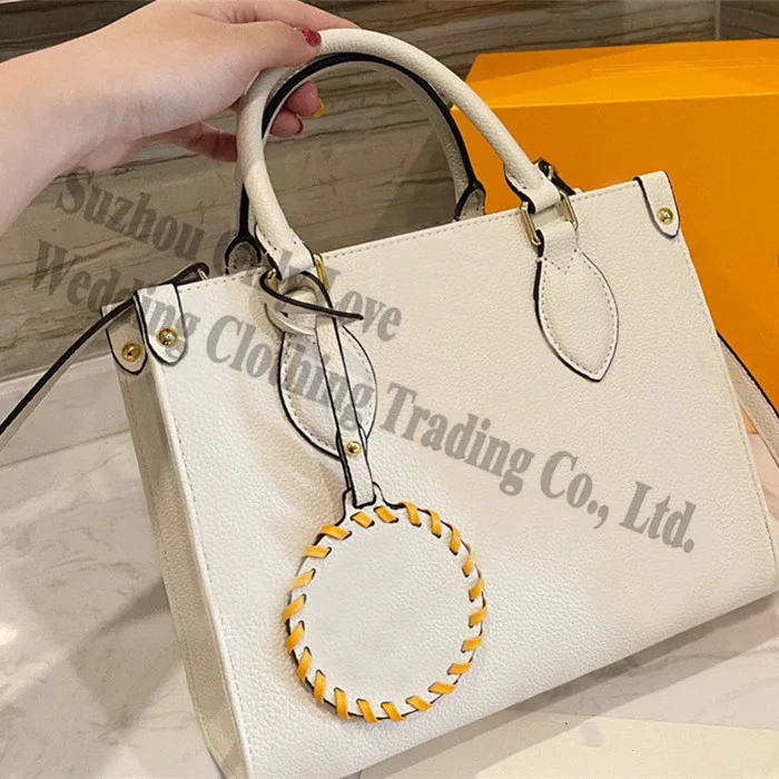 

2021 luxury brand square wide strap chain crossbody bag womens handbags and purses White Pink Sky Blue