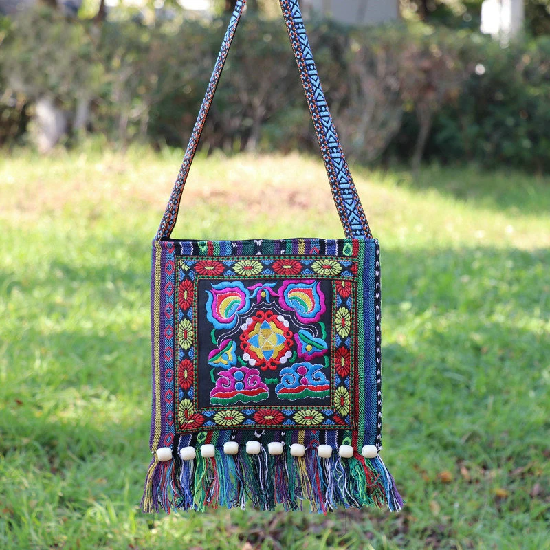 

Retro Vintage Embroidery Boho Tote Messenger National Style Ethnic Shoulder Bag Tassel Tote Messenger Bag Hippie Crossbody