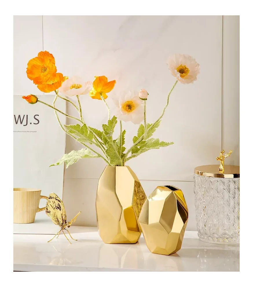 

Creative geometric home decoration ornaments light luxury Nordic simple Brass diamond vase for living room flowerpot fan