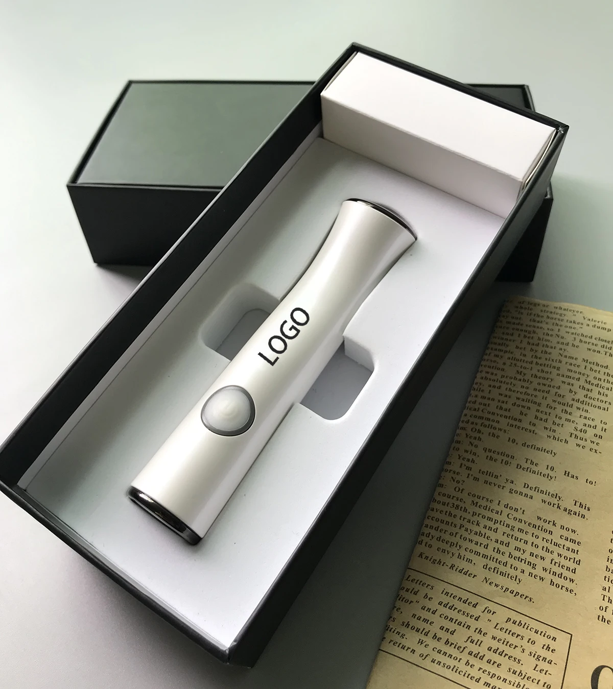 

Private Label Face Home Beauty Device Red Blue Light Mini Eye Massager Wrinkle Remover Eye Beauty Device