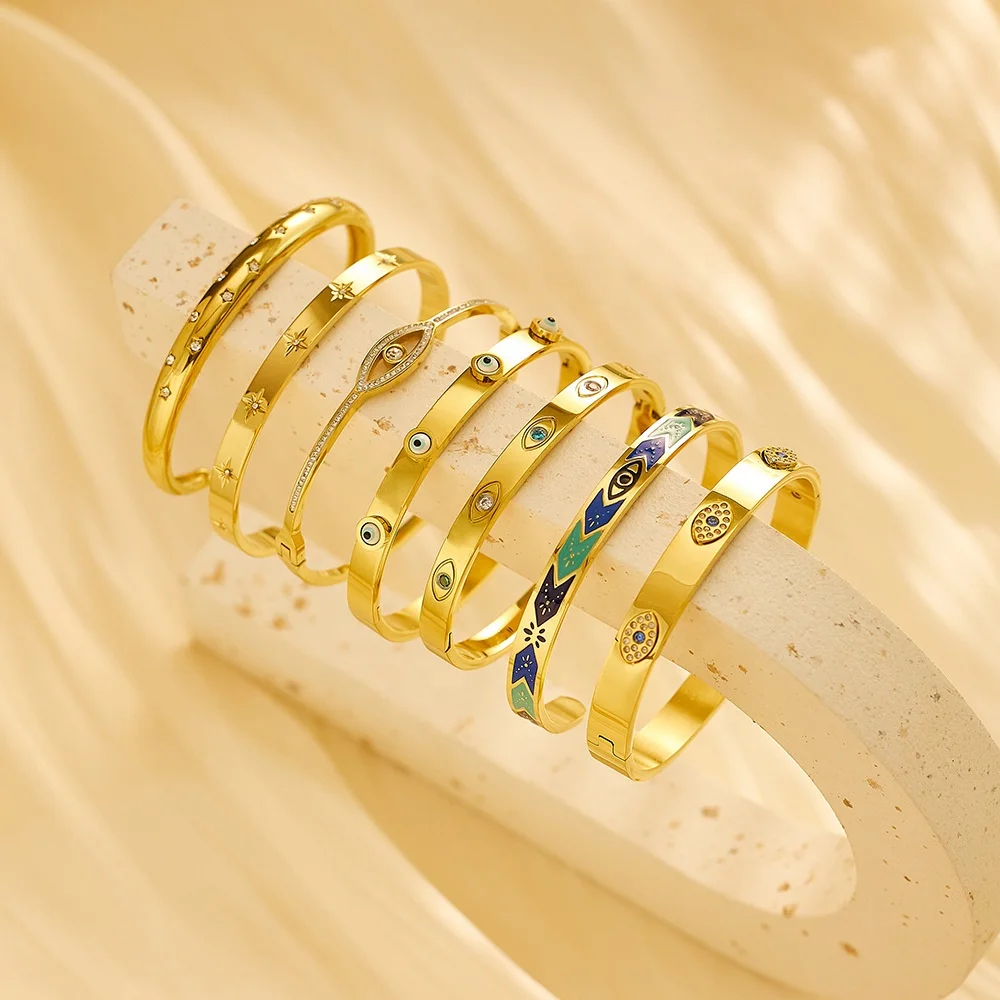 

MARONEW Custom 18k Gold Plated Stainless Steel Cuff eye Waterproof Opening Cubic Zirconia Bangle Bracelet