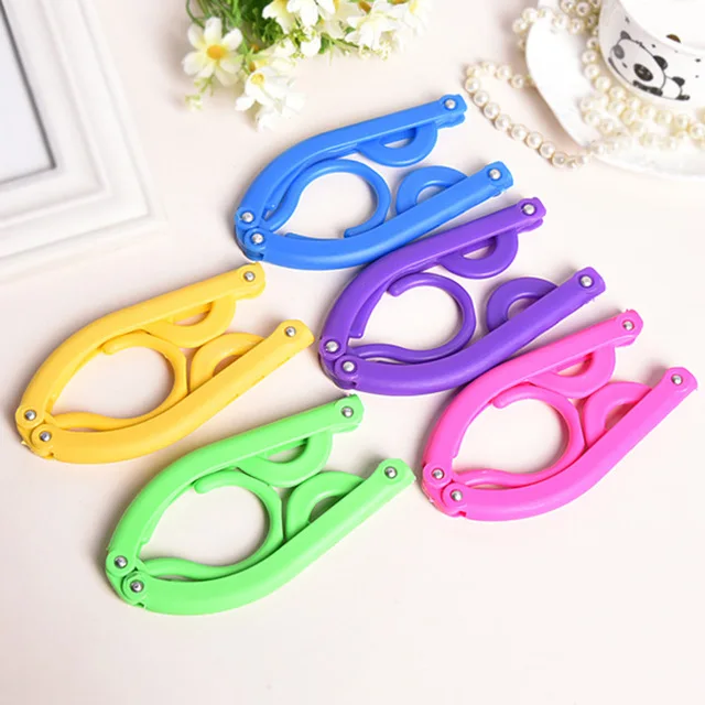 

Travel Hangers Portable Folding Clothes Hangers Travel Accessories Foldable Clothes Drying Rack for Travel, Blue ,pink ,green