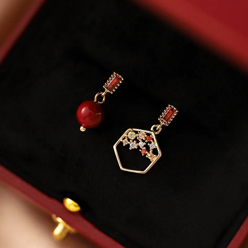 

Dainty Gold Plated Jewelry for Women Geometric Hexagon Earring Mismatch Earring Charms Fashion Earrings