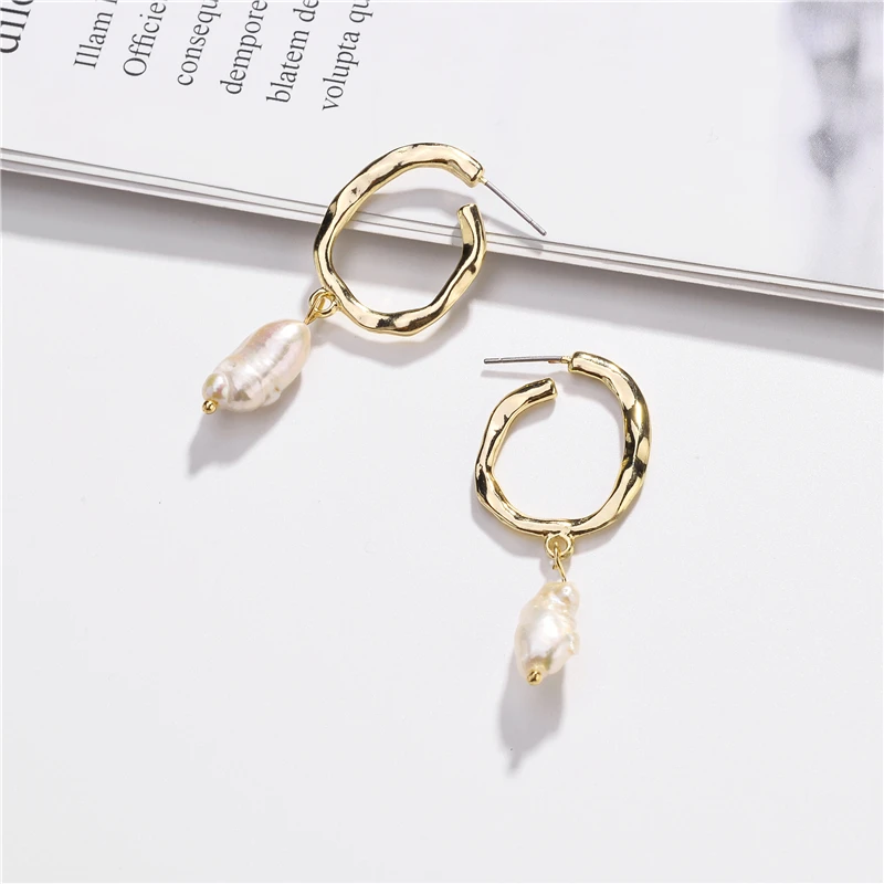 

SP Popular Style Gold Plated Freshwater Pearl Dangle Earrings, Gold color