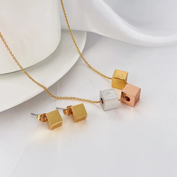 

Fashion gold plated 18K gold cubic geometric charm necklace stud earrings jewelry set