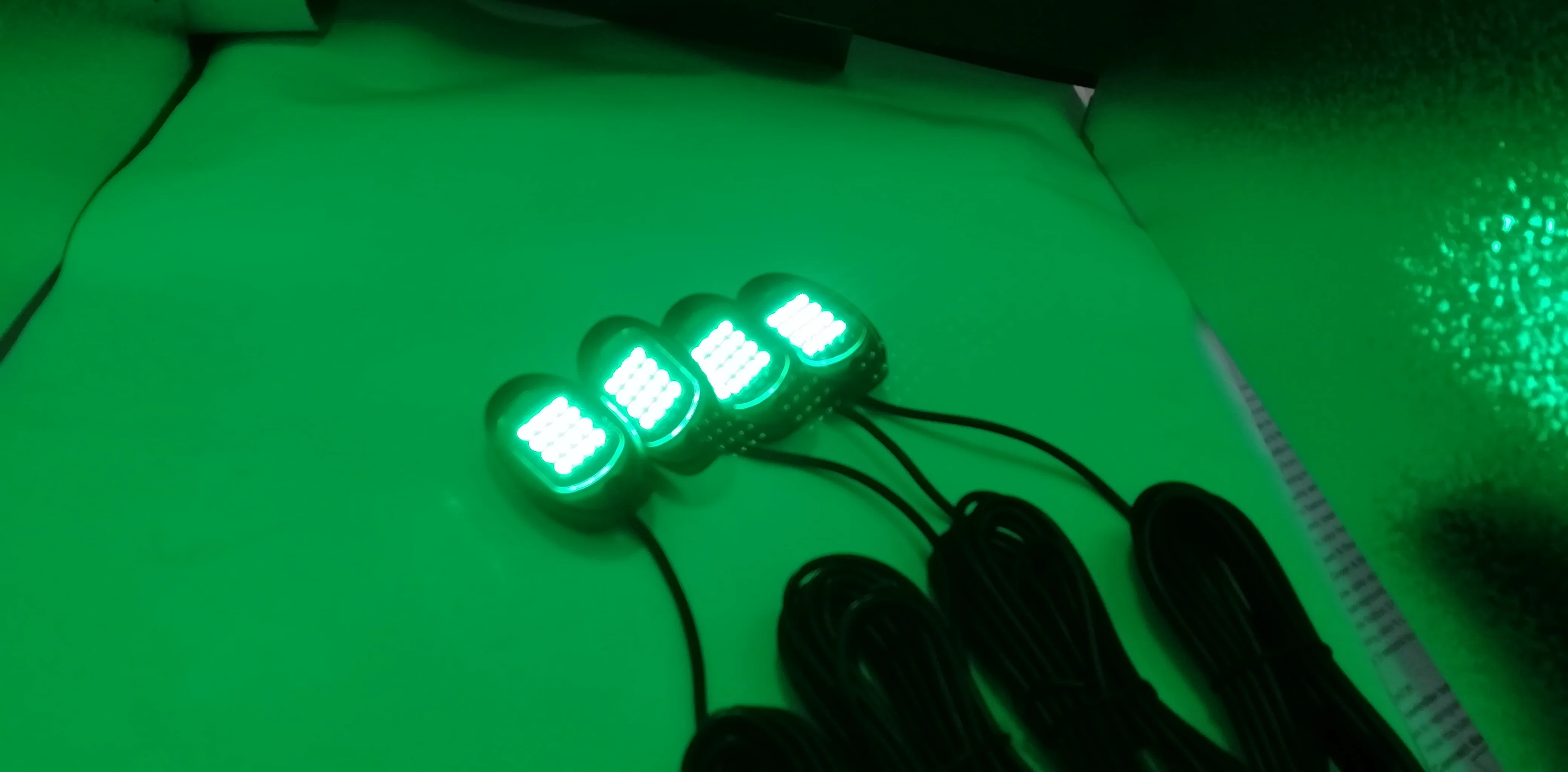 High Quality Hot 4x Pods RGB LED Rock Light Offroad Wireless Blue-tooth Music Controller
