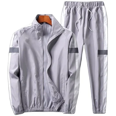 

2021 high quality jogging sweat suits custom logo zip up jacket set tracksuit men