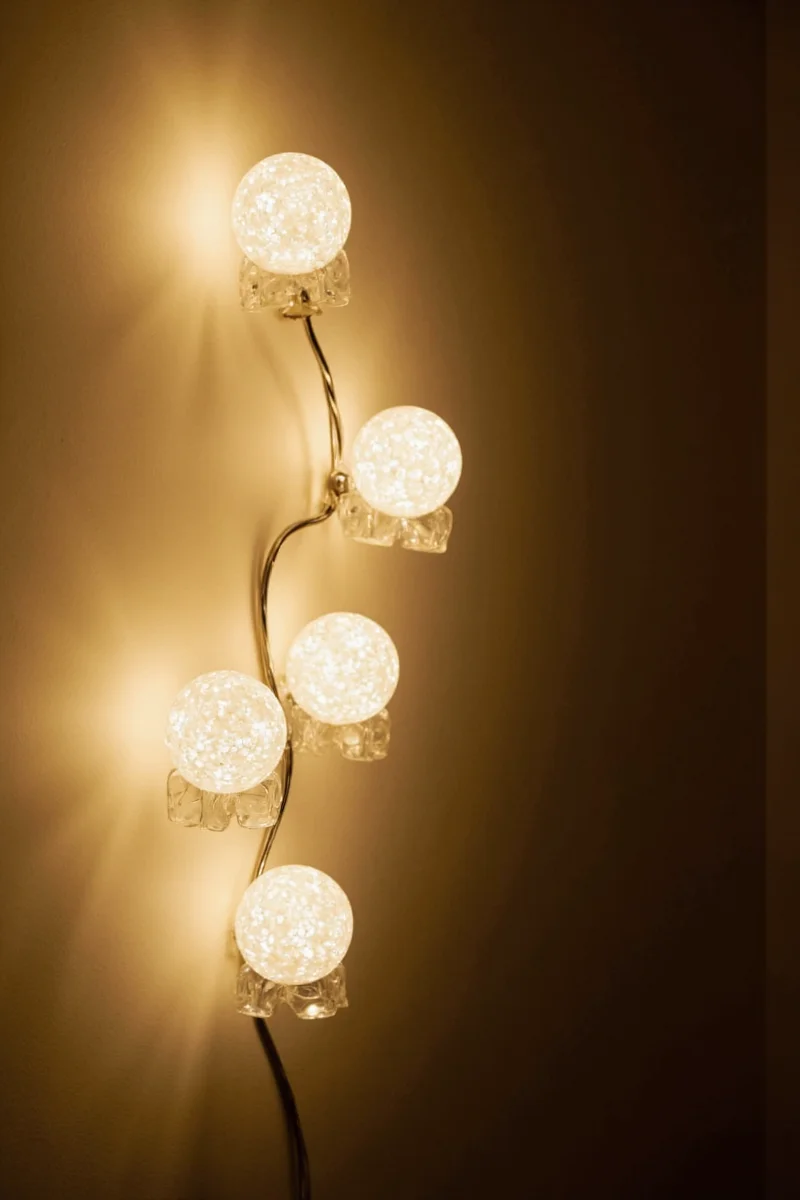 Family-friendly recharging lights arranged on a wooden table