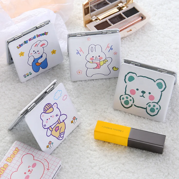 

Cartoon Design Cute Square Shape Bear Pattern Foldable Double-Sided Mirror Magnifier Makeup Tools For Girls Gift Item, White