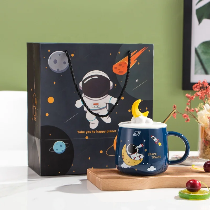 

Creative Planet Cup Astronaut Ceramic Mug Personalized Gift Box Water Cup, As picure or customized
