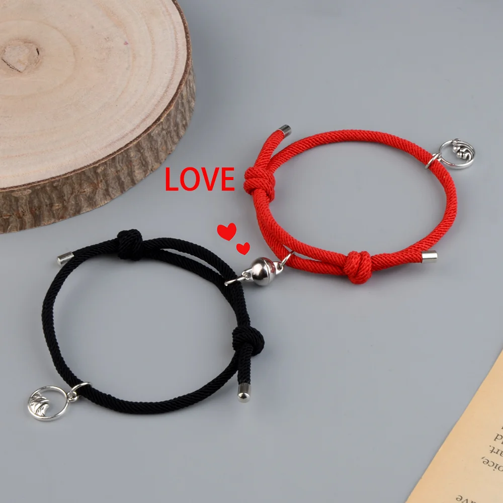 

Pair Love Cheap Alloy Pendant Charms Magnetic Bracelet for Couple