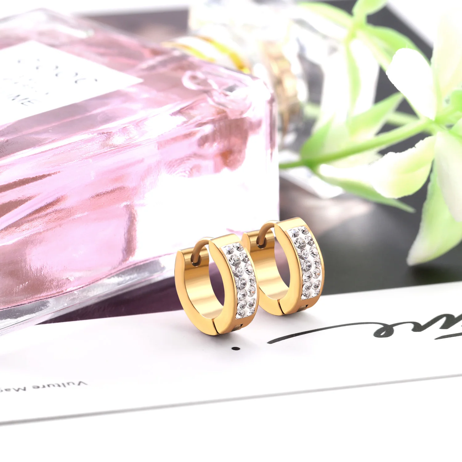 

Stainless Steel Diamond Gold Earring Jewelry Type Earrings Jewelry Round Austria Crystal Hoop Earrings for Women, Silver