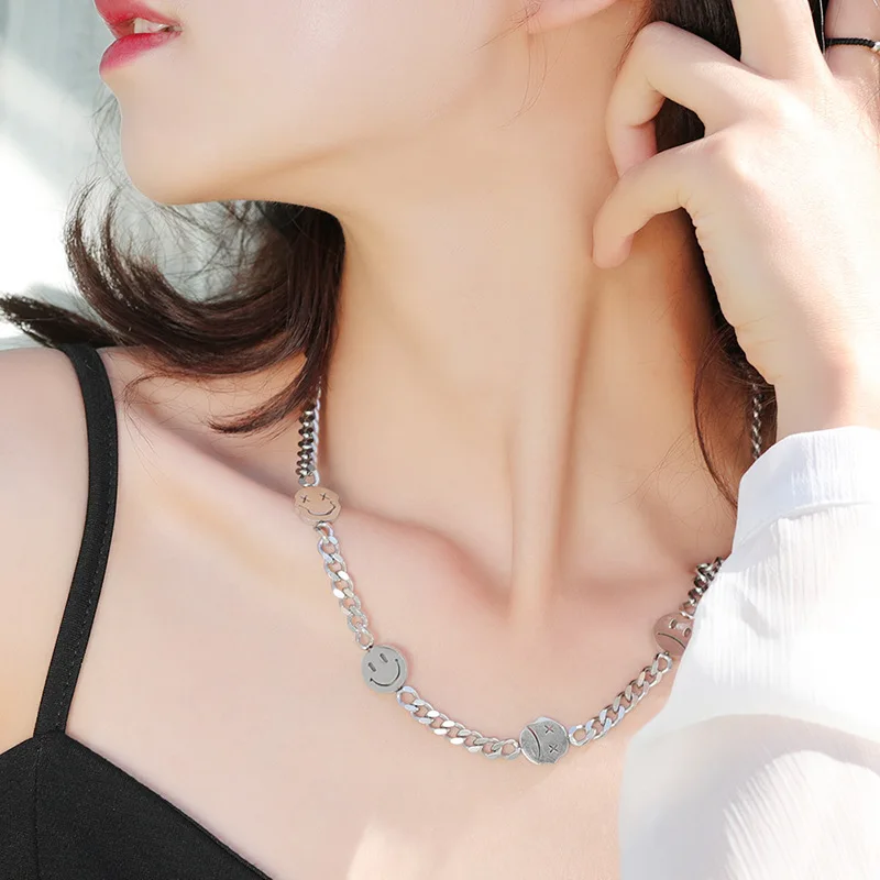 

Hot sale y2k Necklace Stainless Steel Necklace Funny Smiley Face Necklace for Women Gift, Silver