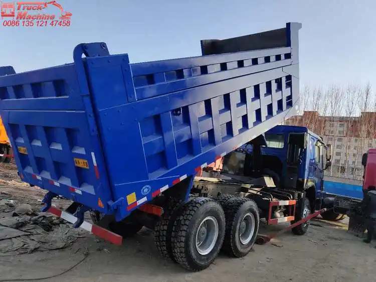Sinotruck Howo 6x4 20-40 Ton 371hp 20 Cubic Meter Used 