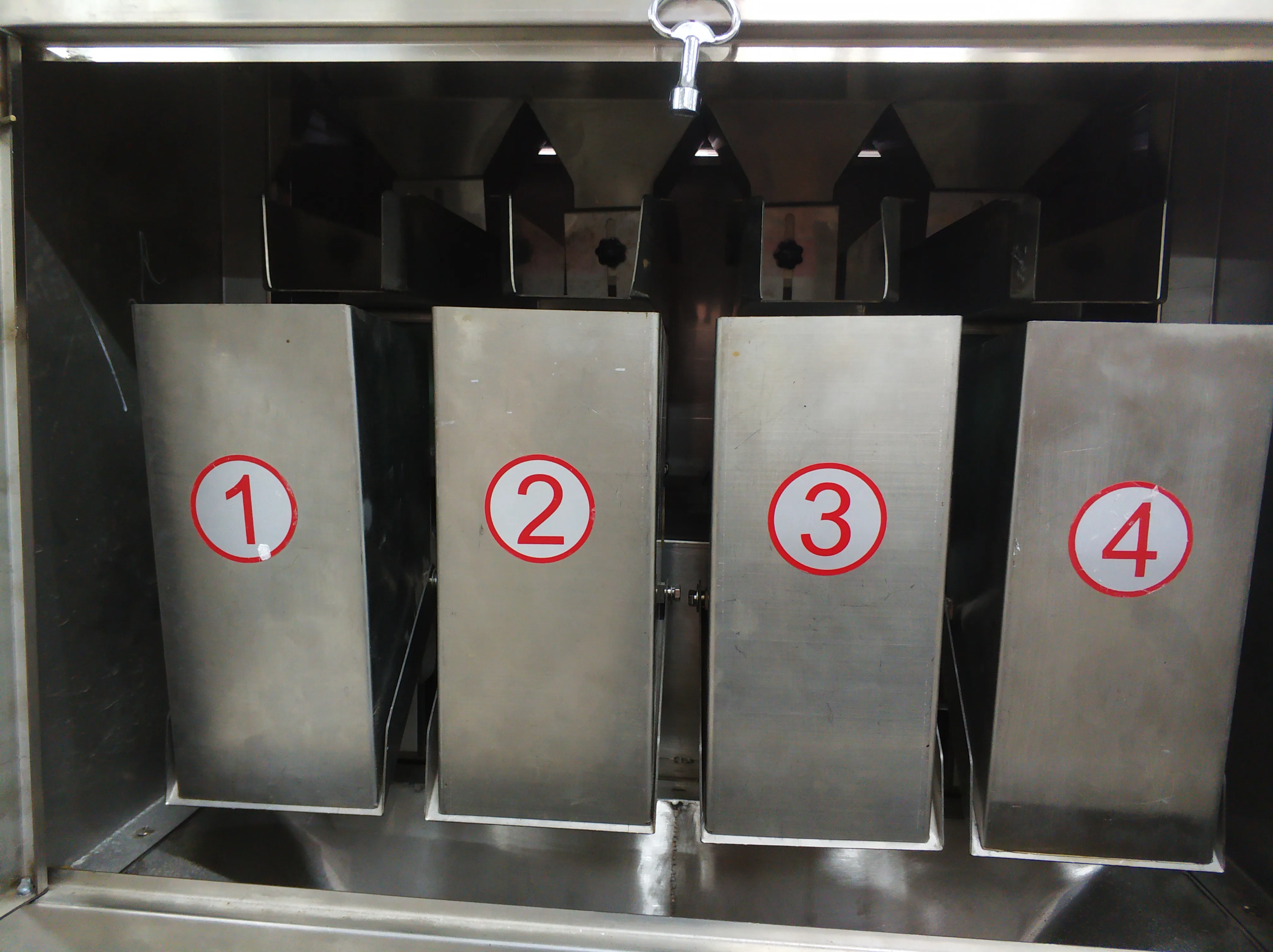 low cost granules packing machine
