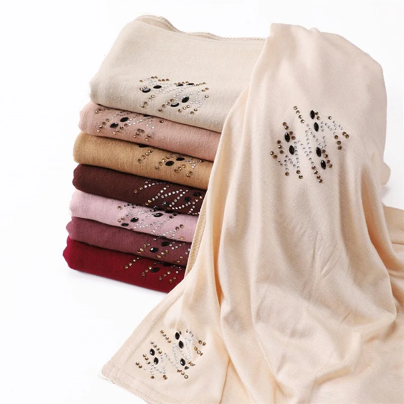 

MIO New Solid Color Muslim Women Long Cotton Hijab Scarf Stretch Rhinestone Jersey Hijab Scarf Soft Shawl Head Wrap Hijabs