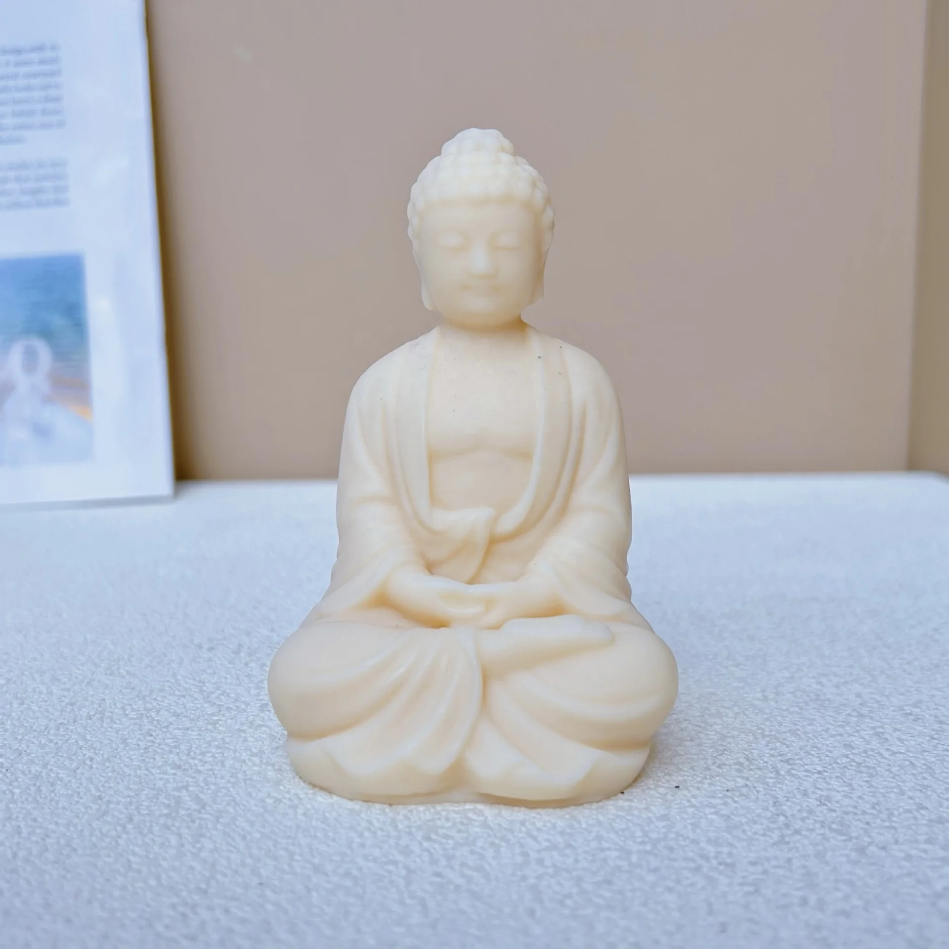 Sakyamuni Buddha Statue Buddhism Buddha Sitting Statue Resin Candle Gypsum Cement Aromatherapy Silicone Mold