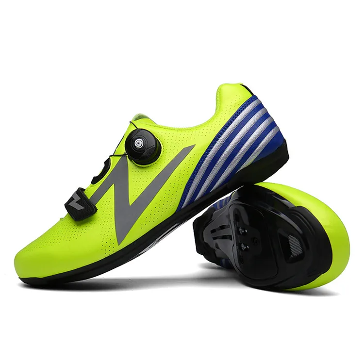 flat cycling shoes