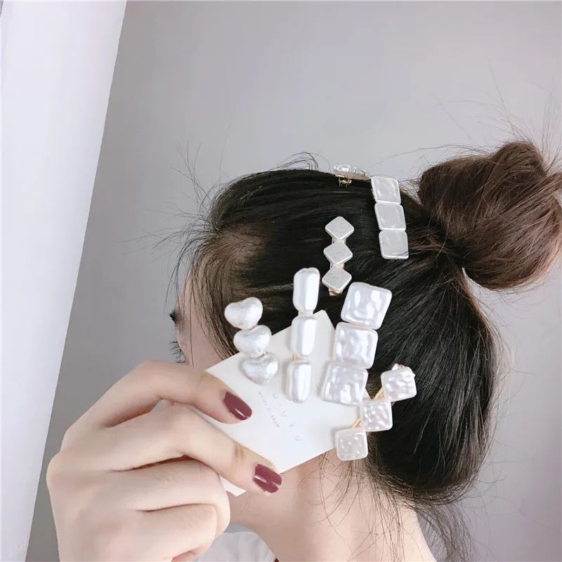 

Irregular temperament love pearl duckbill hair ornament for women, As pictures