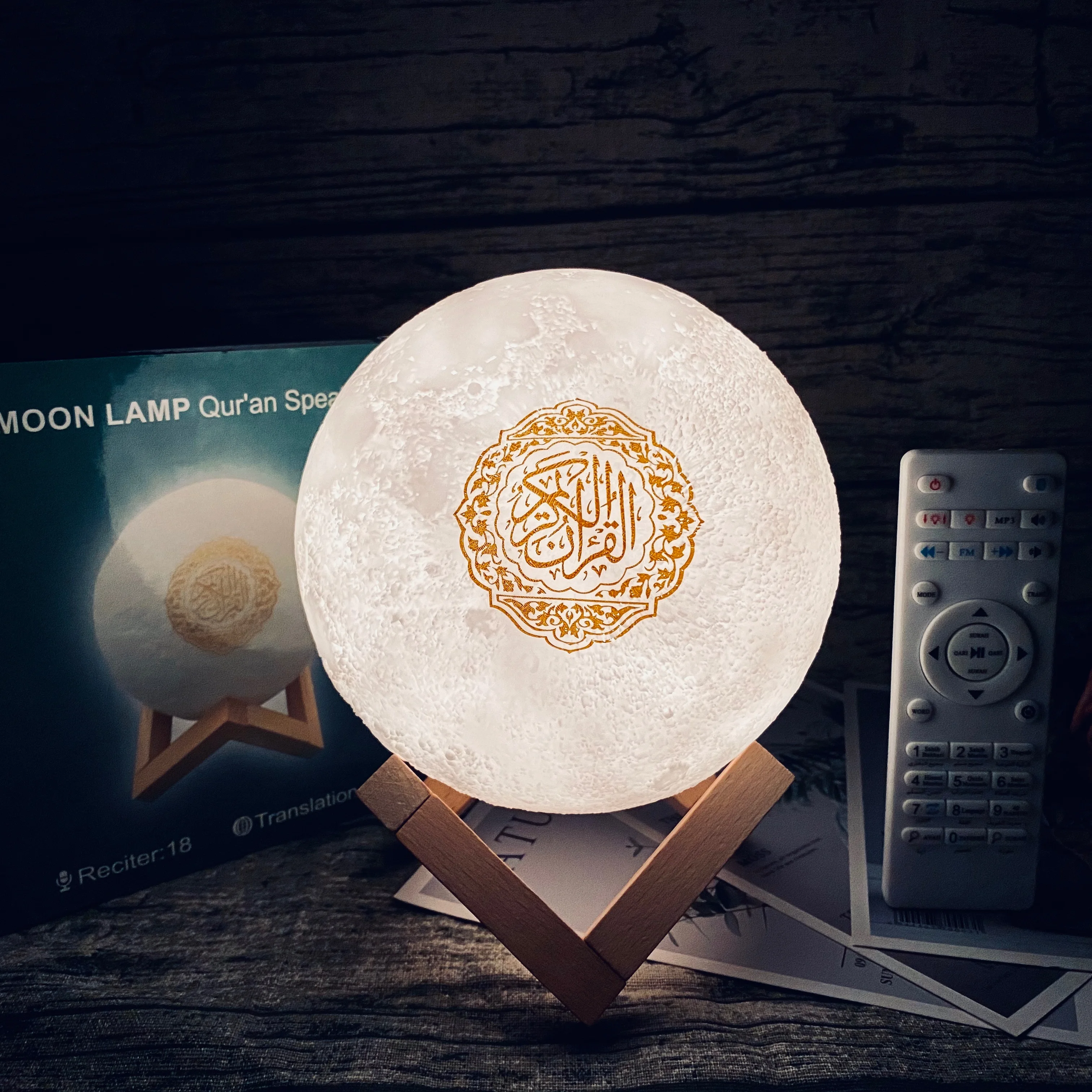

MQ525 portable touch moon lamp quran speaker quran player with 16 color, White