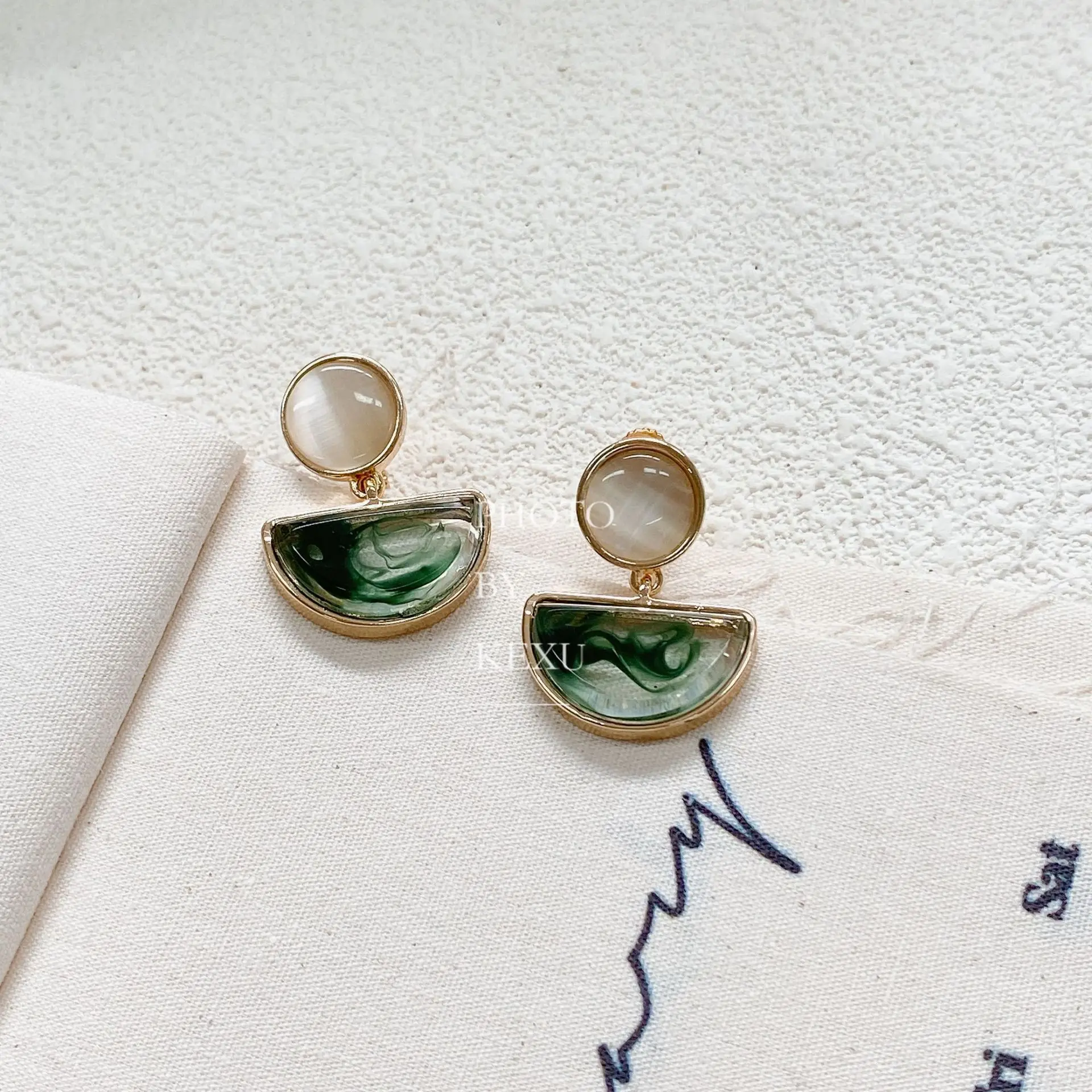 

JUHU 2021 New ins irregular alloy jewelry 925 silver needle acrylic drop earring opal green semicircle resin earrings for girl, Gold