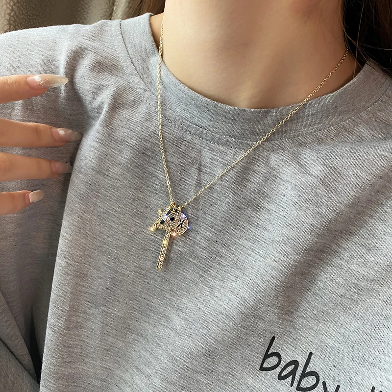 

Rhinestone Smiley Face Pendant Simple Necklace With Cross Pendant