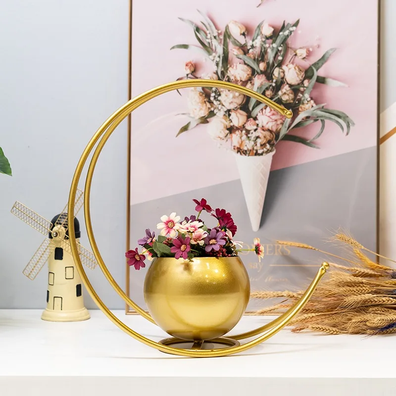 

Modern Metal Wrought Iron Flower Stand Centerpiece European-Style Creativity Moon Shape Living Room Flower Stand, Gold,black,white