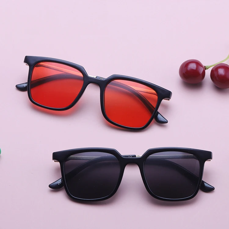 

DOISYER 2021 New Design Wholeasale UV400 Cheap PC Frame Boy Kids Sun Glasses Sunglasses