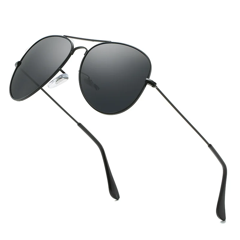 

Fashion ray band sunglasses man