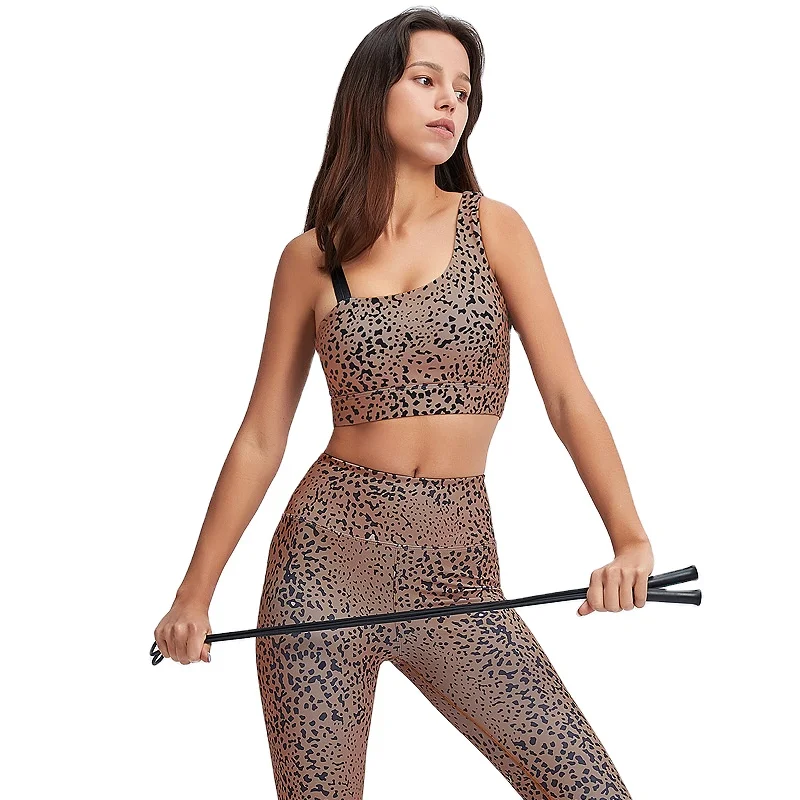 

2020 new shark yoga suit quick-drying sports underwear high elastic yoga shorts vest suit