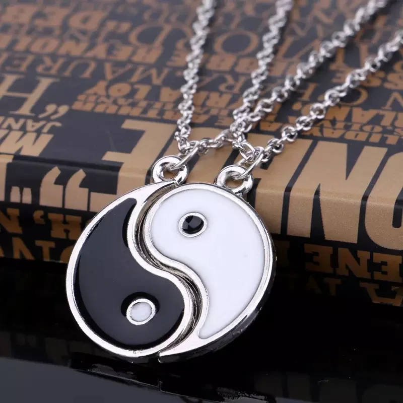

Tai Chi Eight Trigrams Yin and Yang Pendant Couple Necklace Best Friends Splice alloy Necklace, Gold,silver