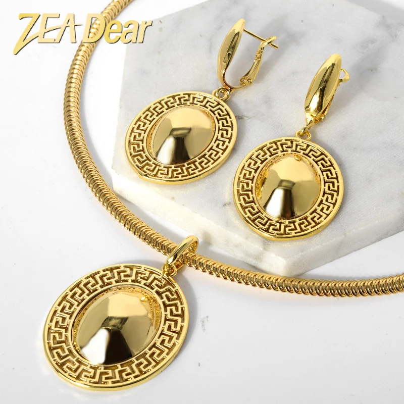 

Simple design Luxury Copper Bridal Jewelry Set earrings and necklaces for women, Gold color