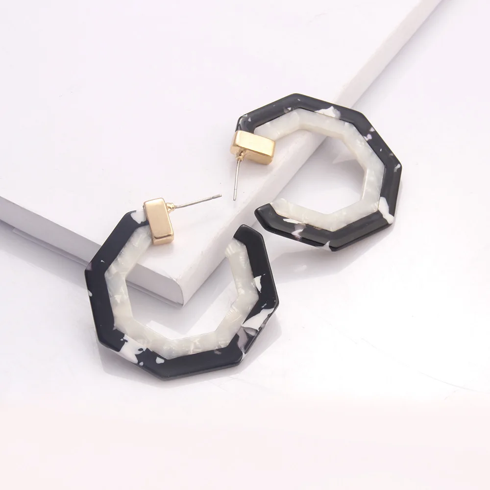 

Fashion two-color splicing hexagonal Earrings acetic acid plate women's Earrings women's Resin Earrings
