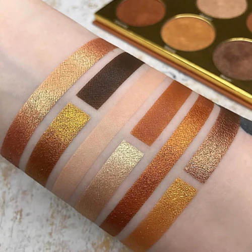 

In stock super pigmented 9 color eyeshadow palette