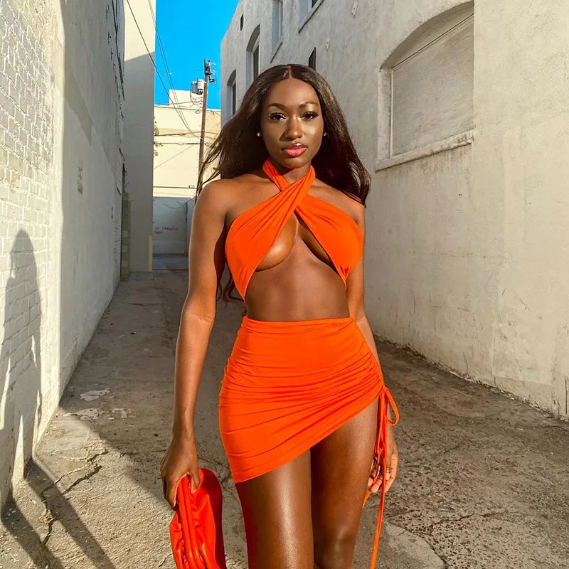 

New women halter sleeveless umbilical open back pleated skirt and top set 2 pieces