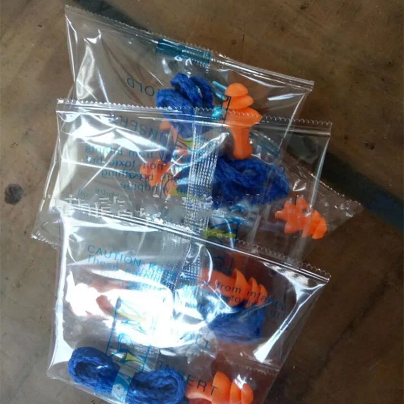 
small bucket type vertical packing machine for mixed candy and toy packaging 