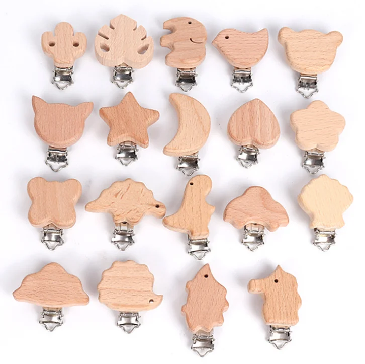 

YDS Top Selling Natural Beech Wood Animals Design Pacifier Clip for Baby Dummy Soother Clip