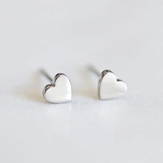 

Landy Simple Tiny Stainless Steel Gold Plated Heart Shape Stud Earrings