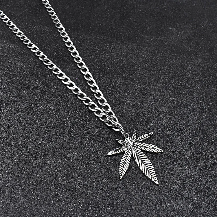 

South Korea ins hip-hop necklace net celebrity the same Korean sweater chain jump di fashion jewelry decorated stainless steel