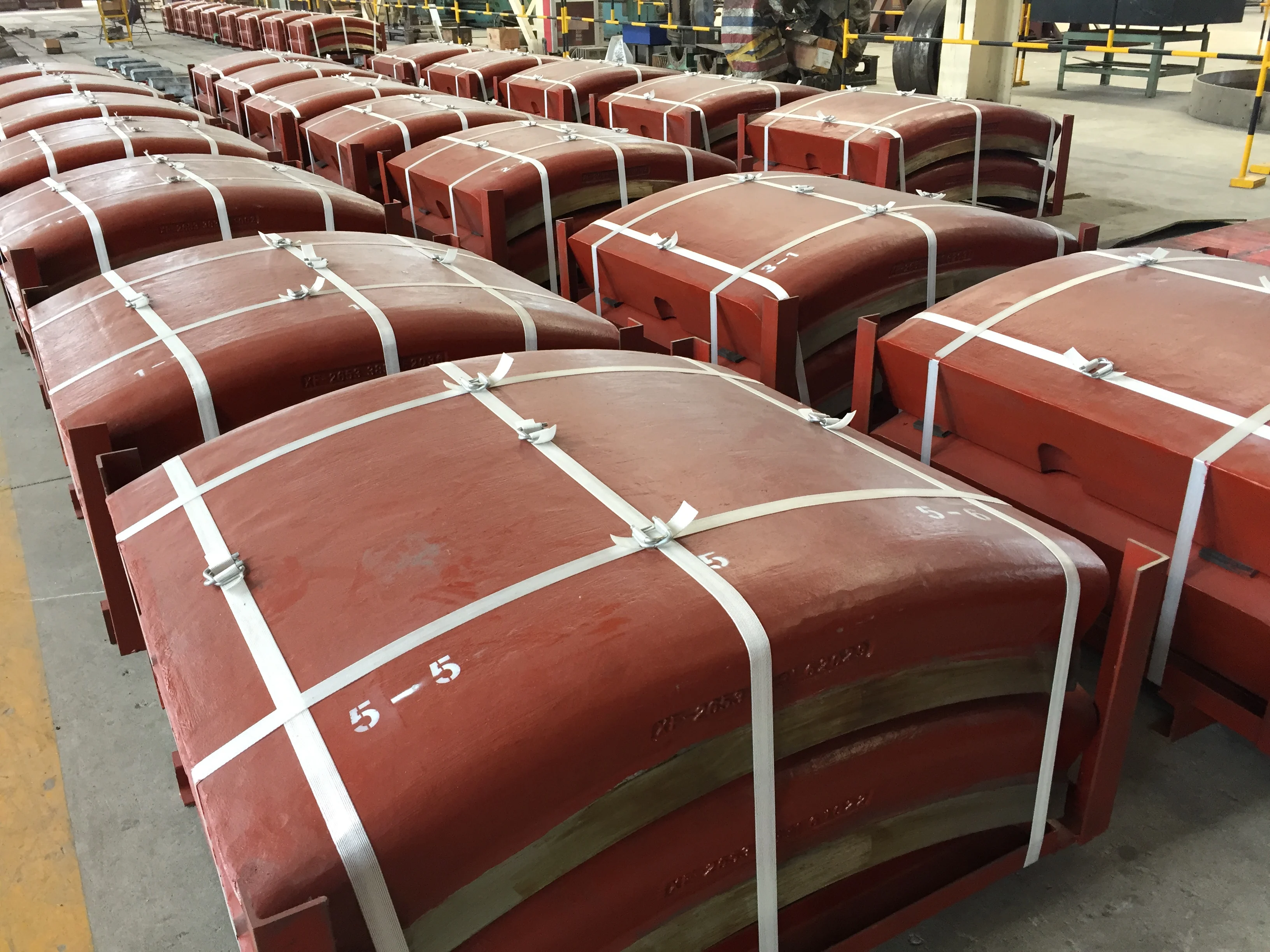 
High chromium steel casting Vertical Mill wear parts grind mill roller sleeve tires 