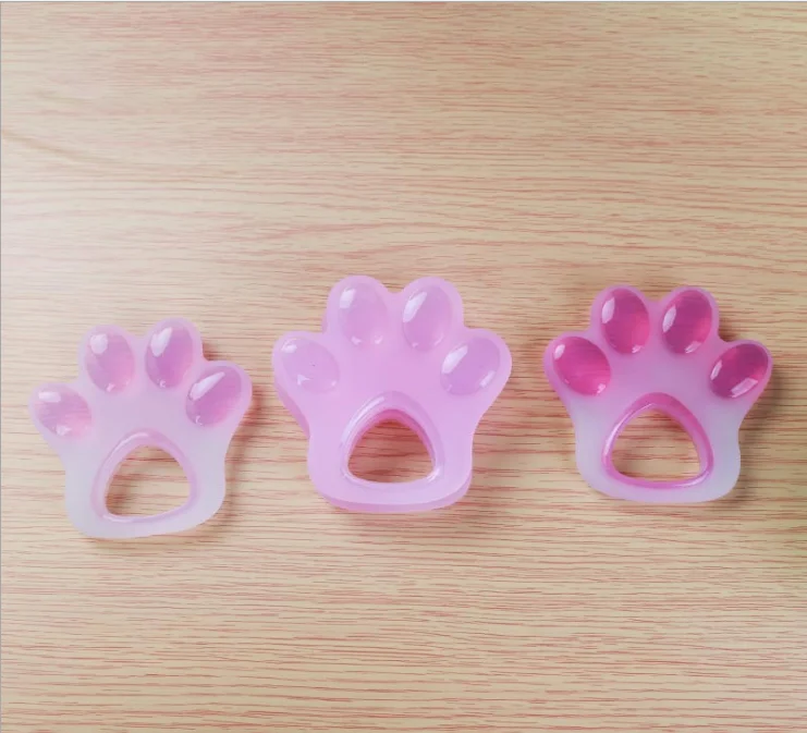 
factory direct sale BPA Free infant pink Claws shape soft Silicone baby teether toys 