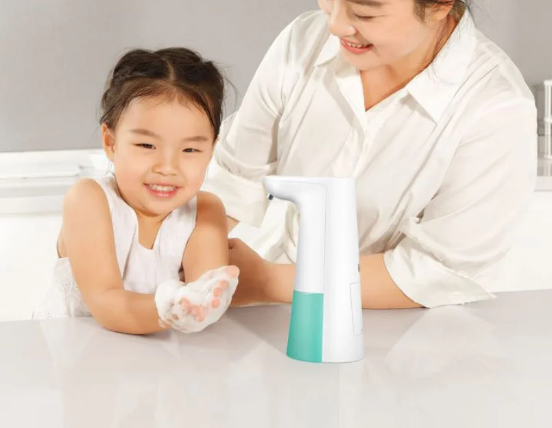 2021 new high quality smile face Foaming Soap Dispenser Automatic Hand Free Countertop Soap Dispensers Touchless Soap Dispenser