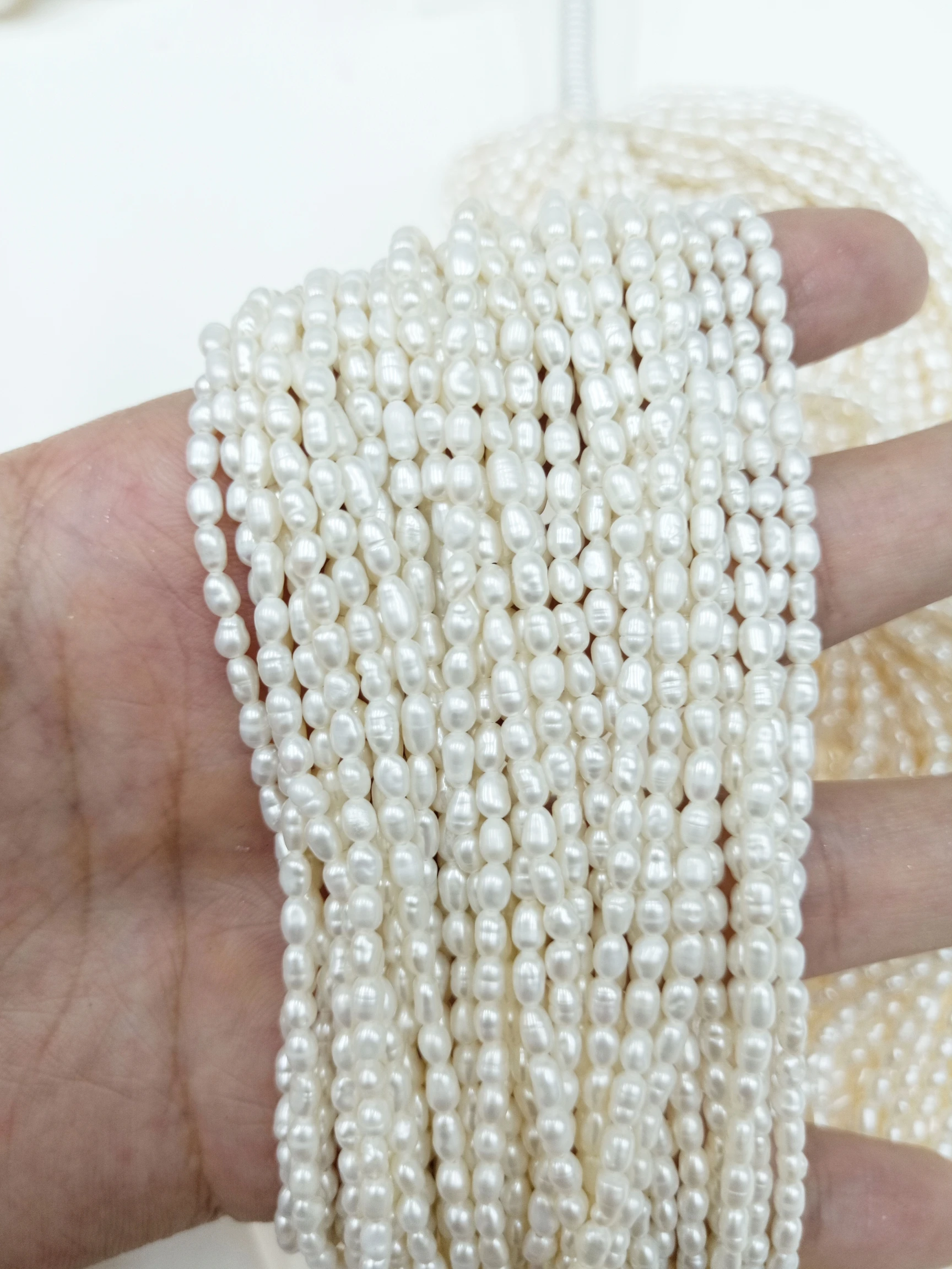 Wholesale Freshwater Seed Pearl Strand White 2.5-3mm Small Rice Pearl ...