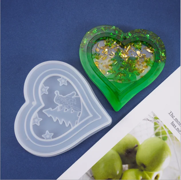 

DIY crystal epoxy mold Christmas tree snowman theme love heart shaped listing decoration silicone molds, White