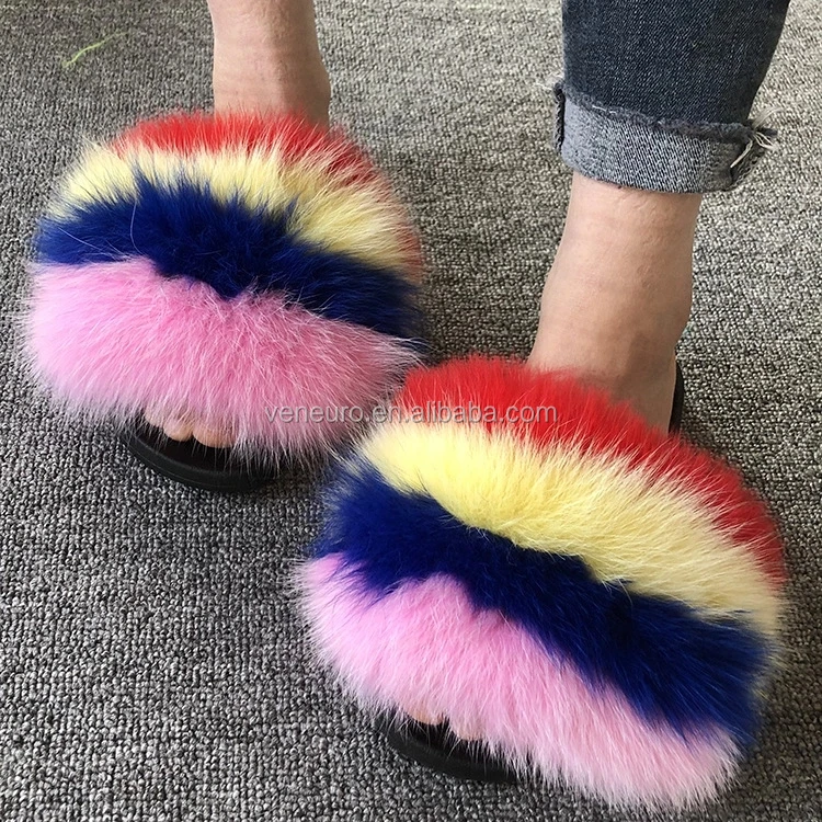 

2020 Wholesale Women Big Raccoon Fur Slides Ladies Fox Furry Summer Holiday Slippers, Customized color