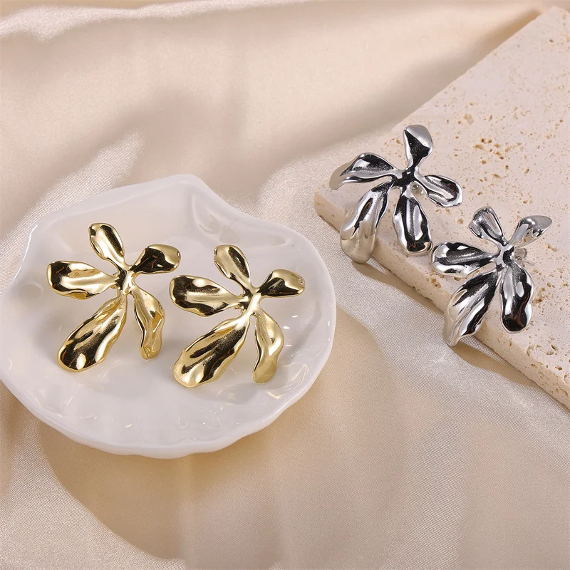 

Vintage Designer Jewelry 18K PVD Waterproof Stainless Steel Flower Stud Earrings For Women